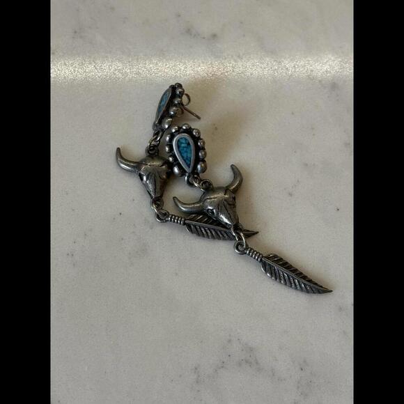 FALL CLEARANCE Vintage 80's Pewter Bull Head Dangle Earrings with Turquoise - Picture 3 of 5